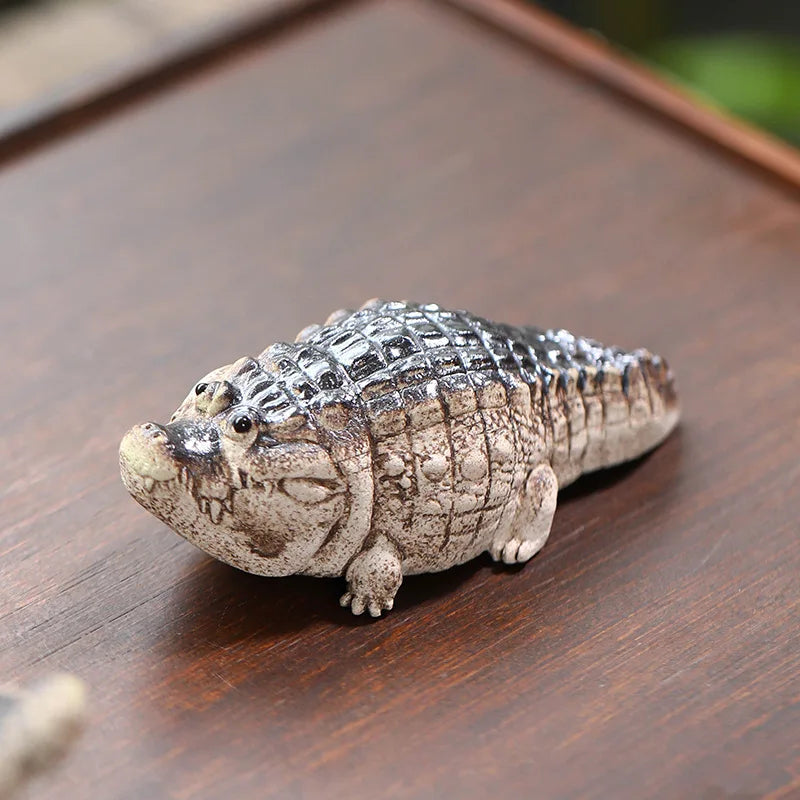 Cute Chubby Crocodile Figurine Realistic Little Crocodiles Ornament Resin Tea Pet Model Home Decor Funny Feng Shui Gifts