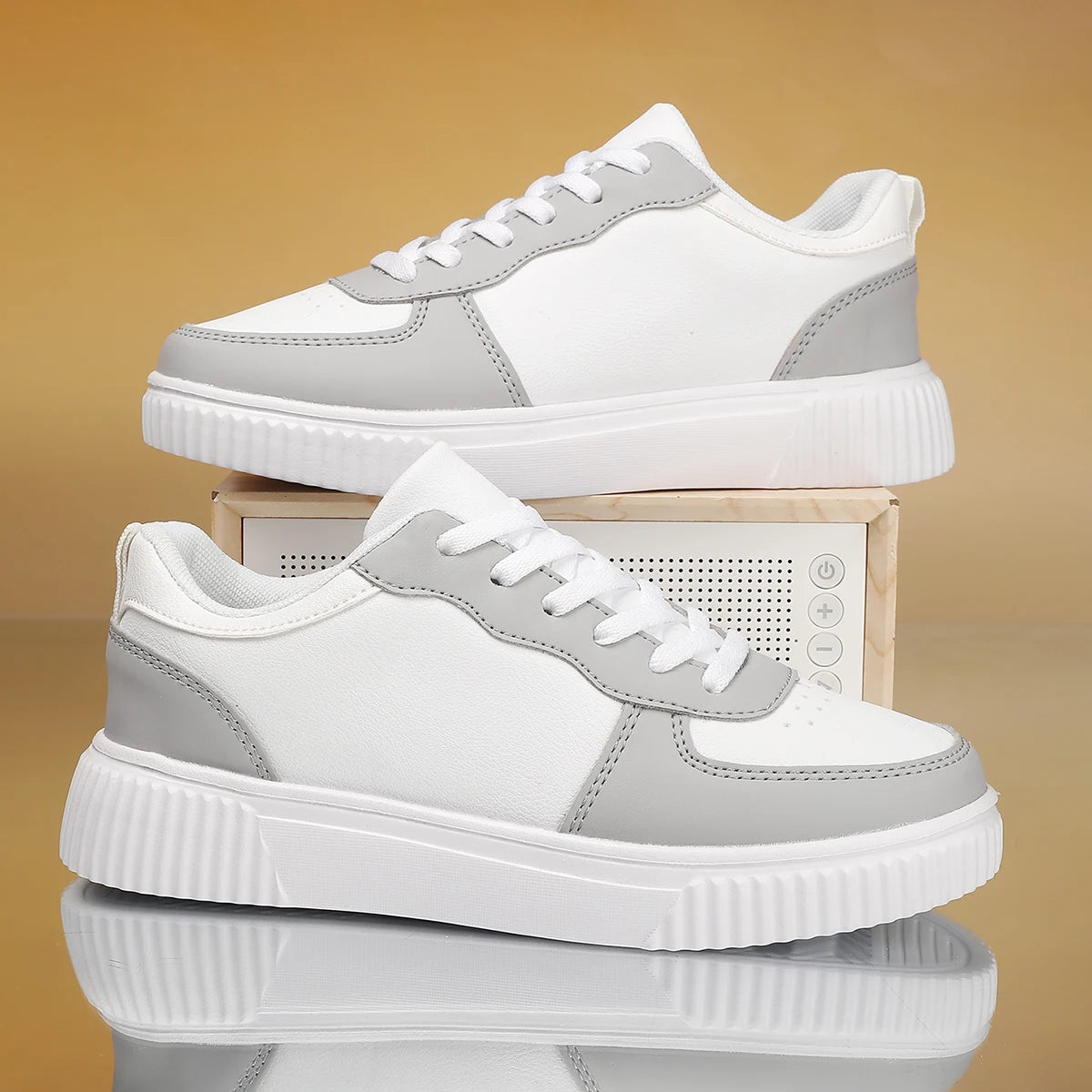 Men's Colorblock Casual Sneakers Men's Perforated Leather Court Sneakers ventilate lightweight  fashion trend  versatile