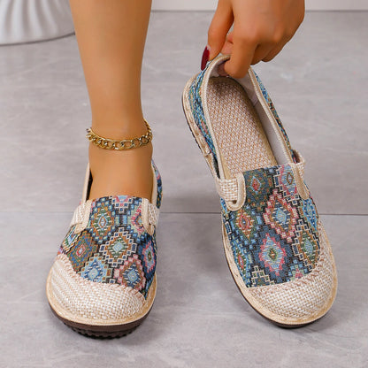Super light shoes Women's shoes casual sports shoes are versatile They are soft-soled anti-slip and ethnic-style free shippiing