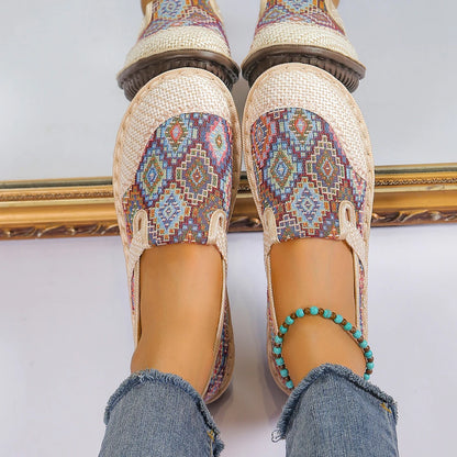 Super light shoes Women's shoes casual sports shoes are versatile They are soft-soled anti-slip and ethnic-style free shippiing