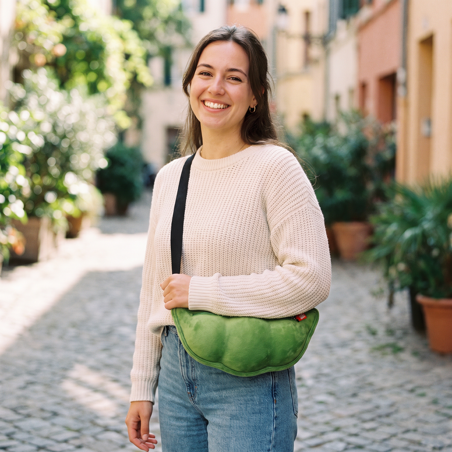 The Kyoto Edamame Bag - Green - worn